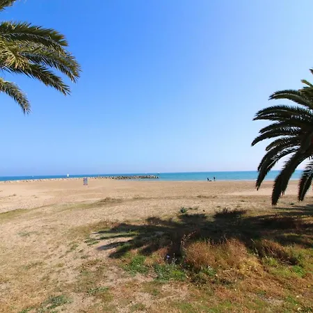 Global Properties, A 200m De La Playa De *