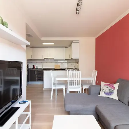 Global Properties, A 200m De La Playa De