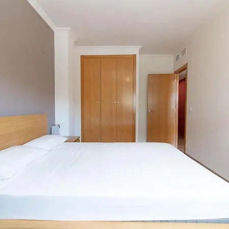 Global Properties, A 200m De La Playa De *